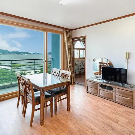 Ganghwa Dondaemoru Pension